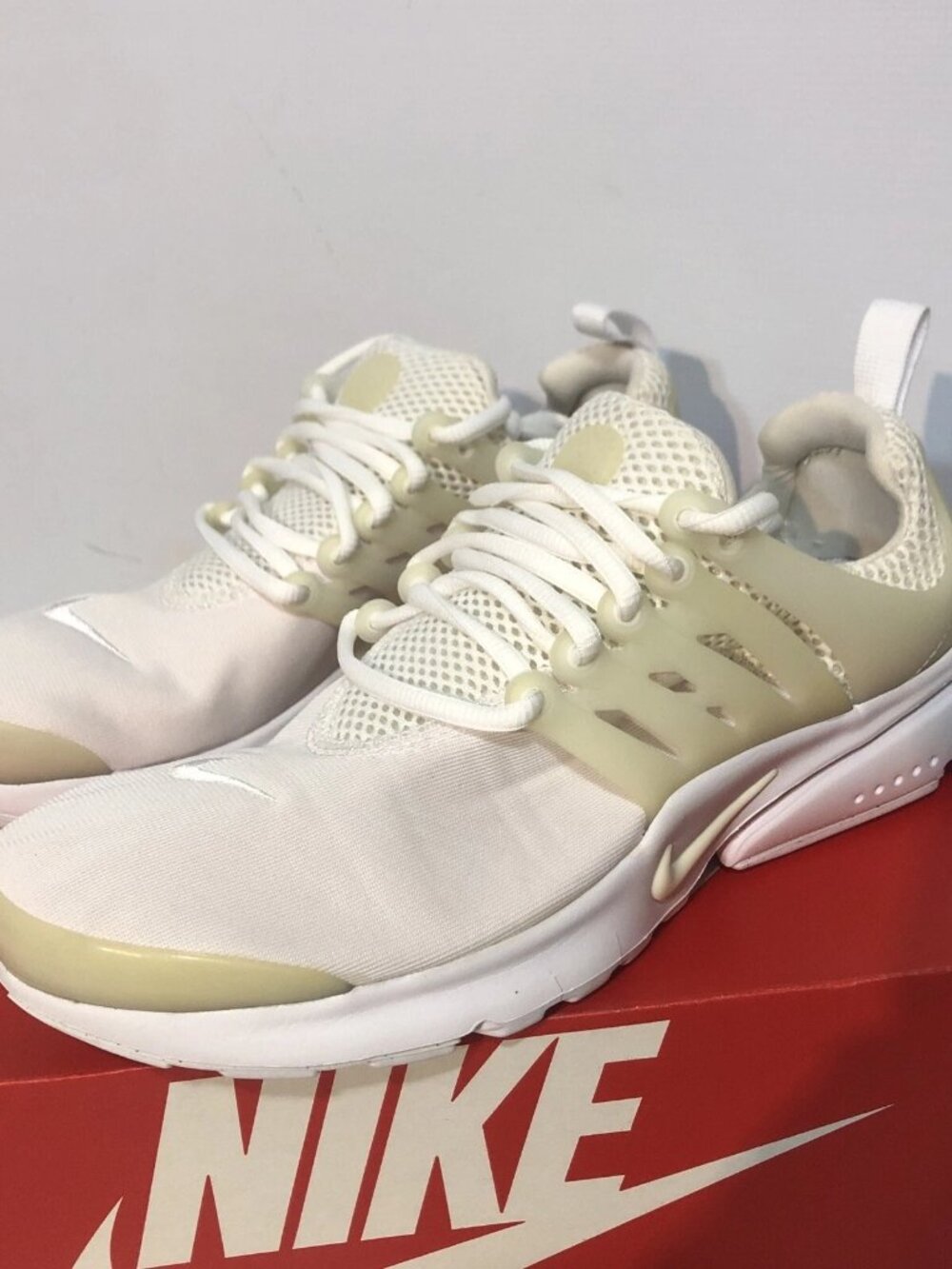 Nike Air Presto Triple White CT3550-100 Running Shoes Sneakers Size 7Y, Wmn 8.5